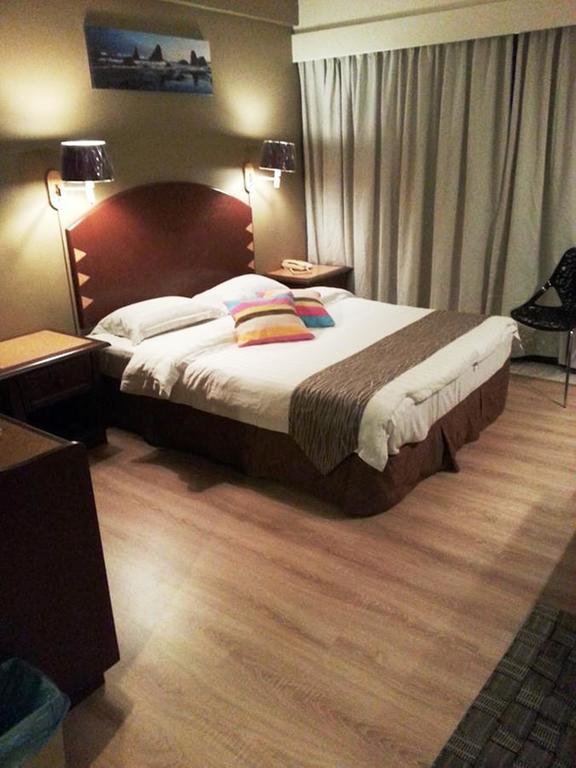 Casuarina Hotel Kota Kinabalu Bagian luar foto