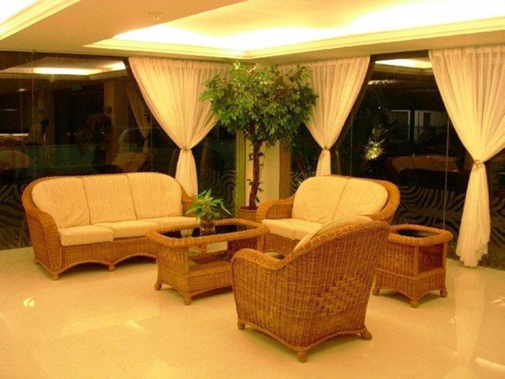 Casuarina Hotel Kota Kinabalu Bagian luar foto