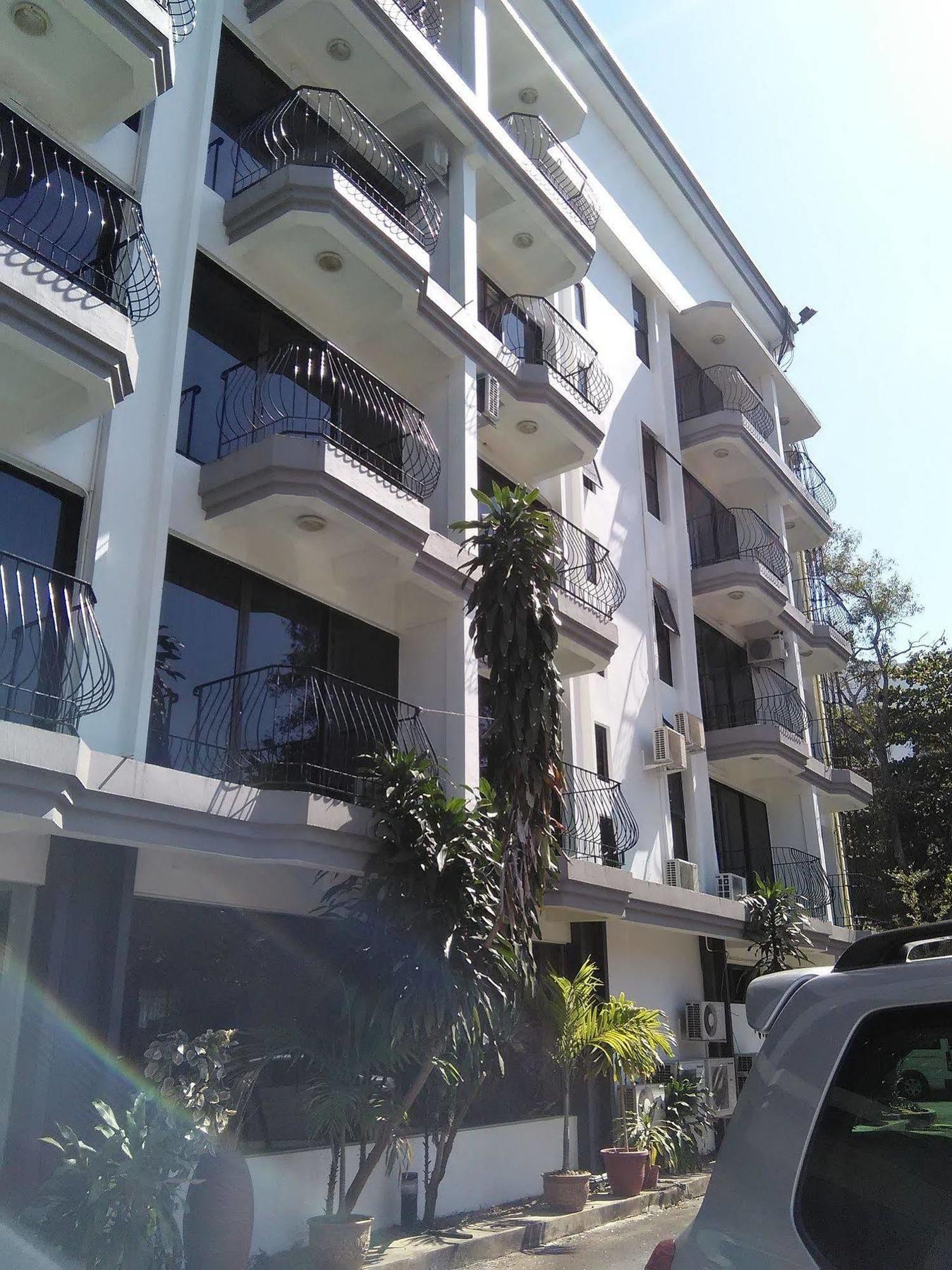 Casuarina Hotel Kota Kinabalu Bagian luar foto